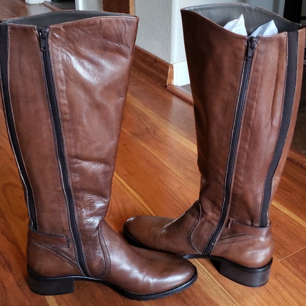 🆕️ Tall brown Italian Leather Boots